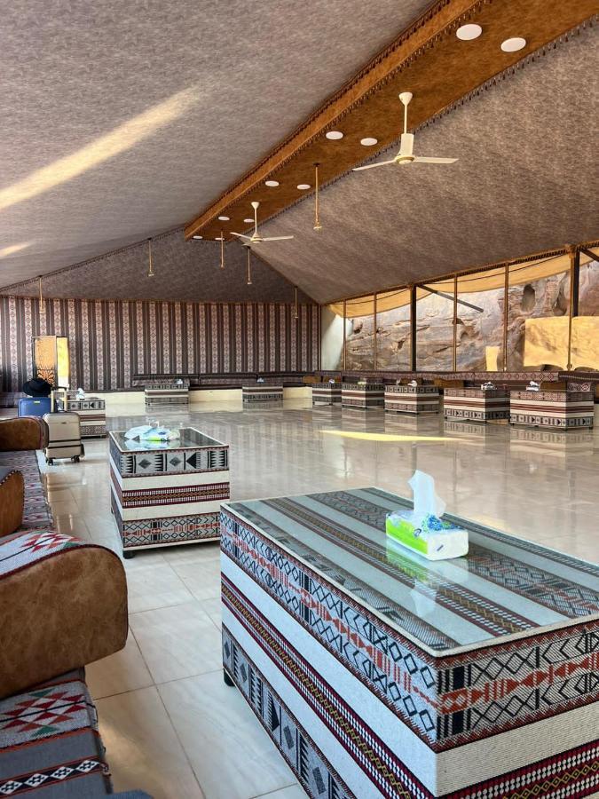 Hotel Amanda Luxury Camp à Wadi Rum Extérieur photo